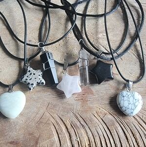 Multi- Stone Pendant Necklace Set